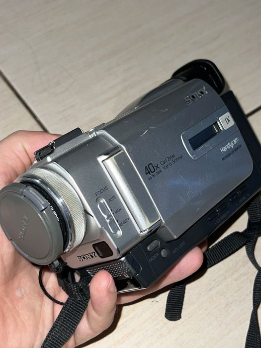 Sony HandyCam DCR-TRV6E