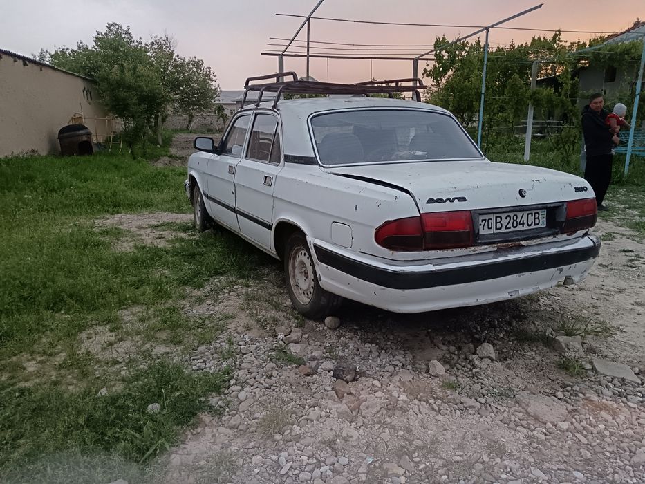 Volga 3100 Sotiladi yili 2000