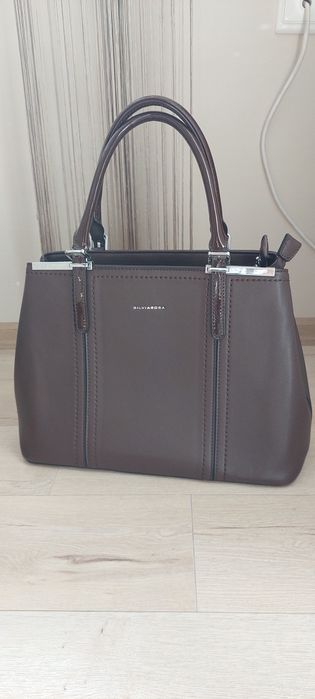 Дамска чанта, кафява