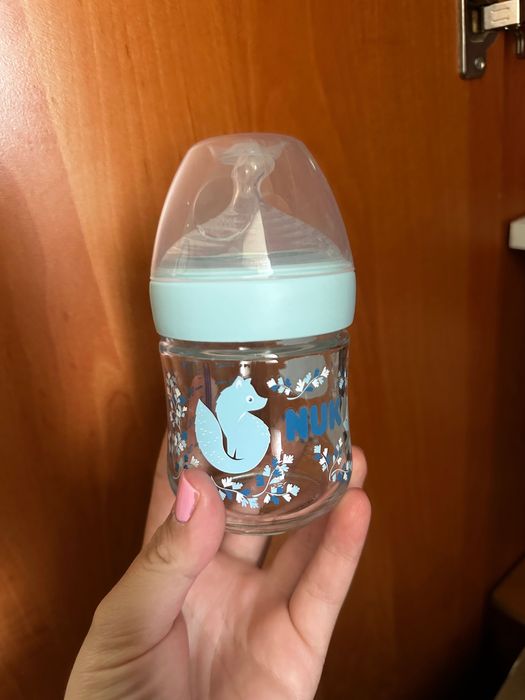 Шише за мляко или вода на Нук