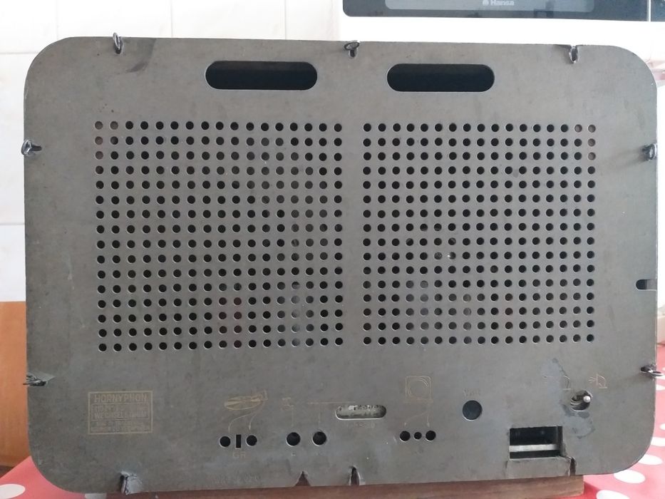 Aparat de radio cu lampi, antebelic