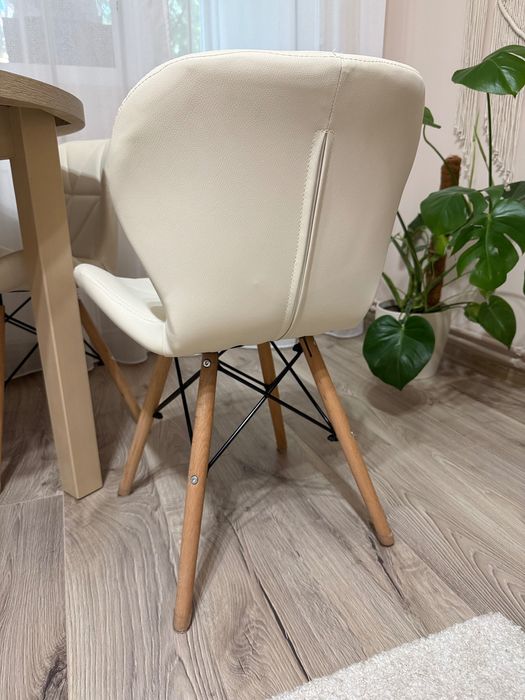 Scaune dining model scandinav