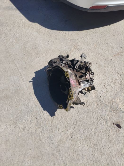 Продам тросиковую коробку Лада гранта