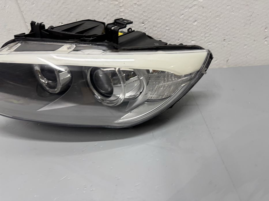 Far Bmw E92 E93 lci xenon 2009-2012 stanga
