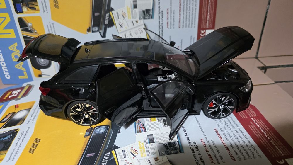 Ауди RS6 1:18 Heimanba