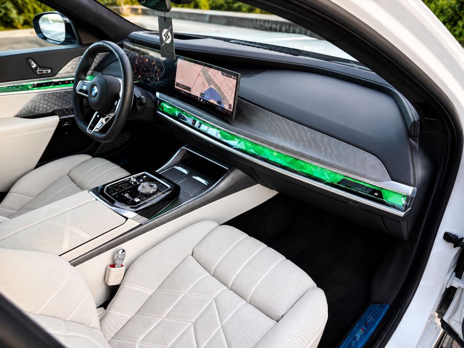 Bmw 740d 2025/05 13.000 km extra full