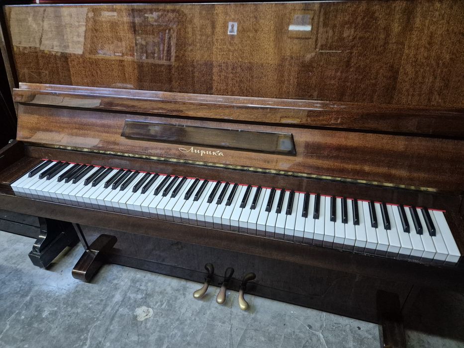 Пиано под наем/продажба