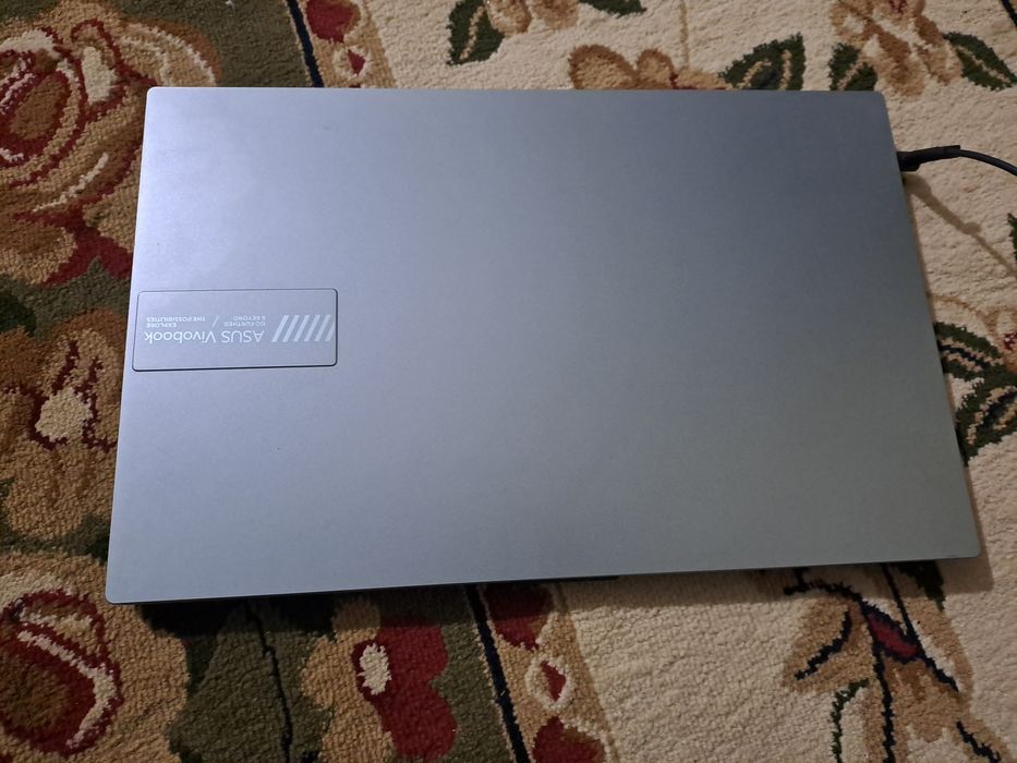Noutbook Asus Vivobook