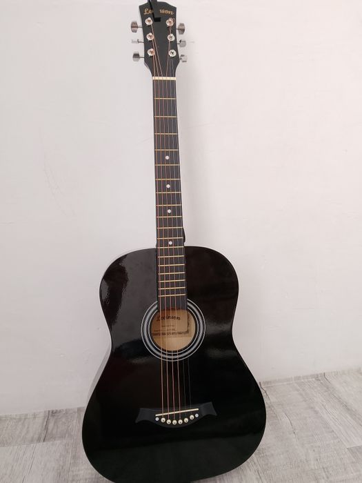 Гитара өте жақсы