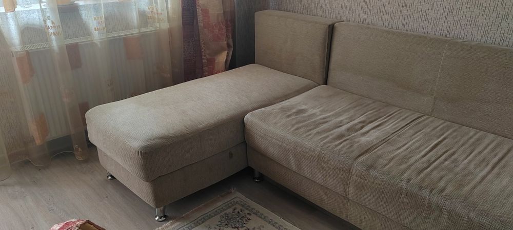 Диван двухспальный