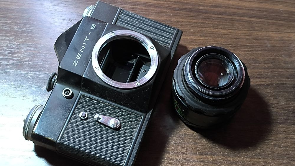 Фотоаппарат Zenit - B сделано в СССР