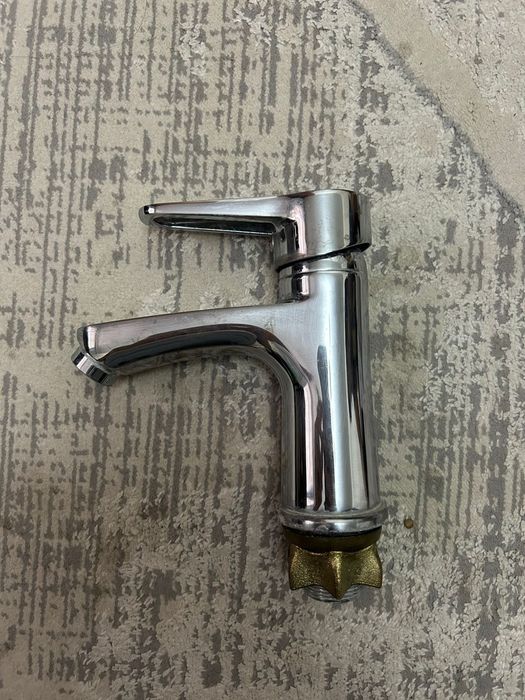 Продам б/у смеситель