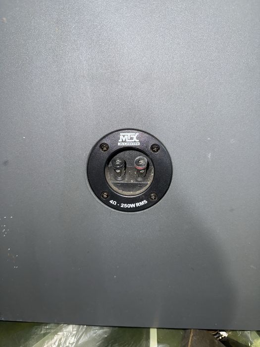 Vand Subwoofer MTX + statie Alpine