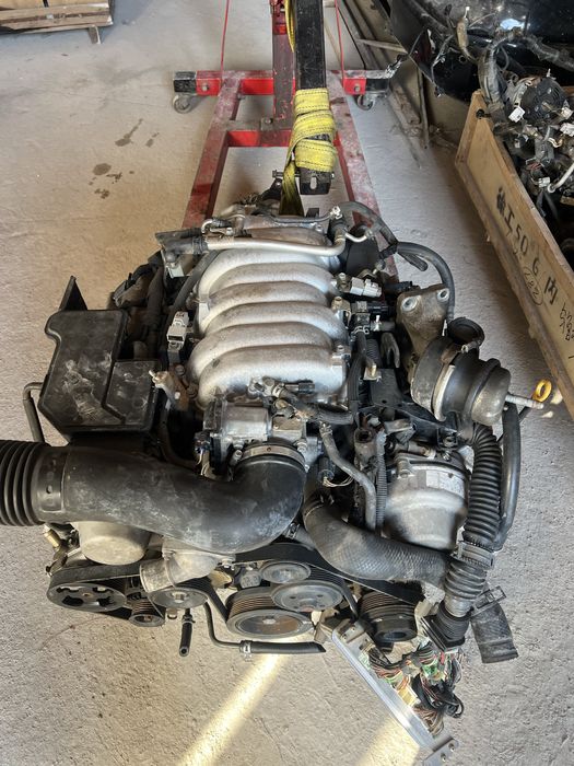 Двиготель 3uz  1uz