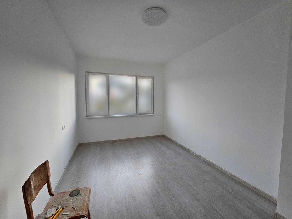 Продава се Тристаен апартамент в Горна Оряховица - 110 кв.м за 1455 €/кв.м - Снимка #9