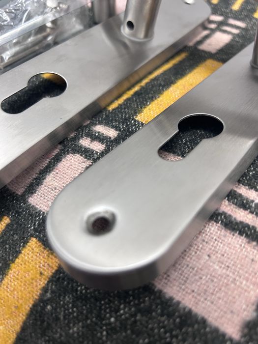 Clanță argintie exterior