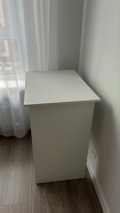 Срочно продам стол
