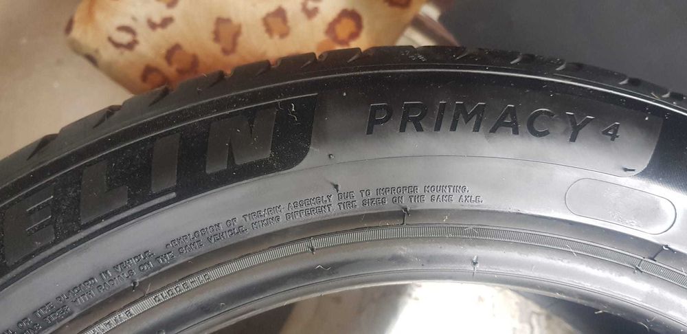 Vând anvelope de vara Michelin