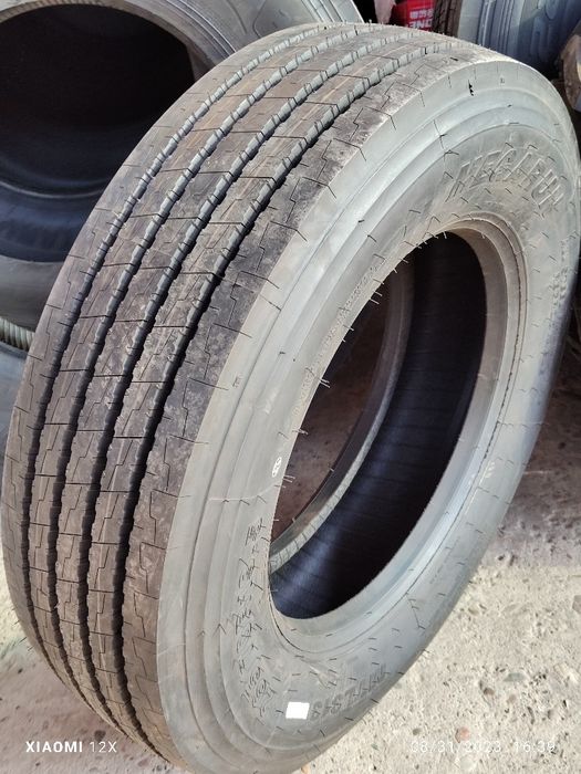 Автошына 265/70R19.5