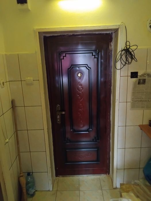 Garsoniera de vânzare