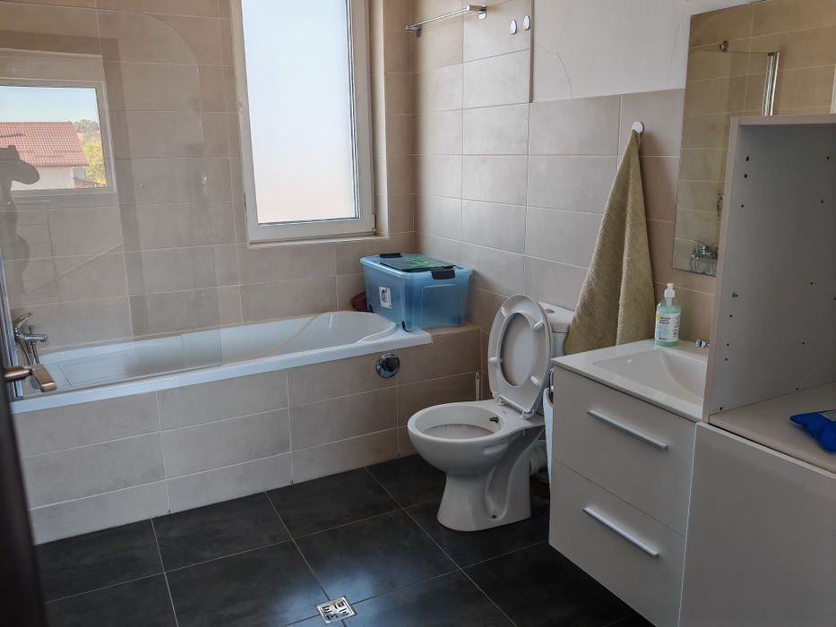 Casa noua de vânzare Bod, locuibila, parter+etaj, garaj și piscina