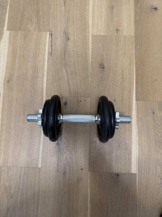 Дъмбели Energetics 2x10 кг с куфар + гири Decathlon 2x5 кг + Orion 2x2 кг