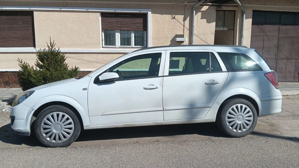 Vând Opel Astra h 1.7 cdti