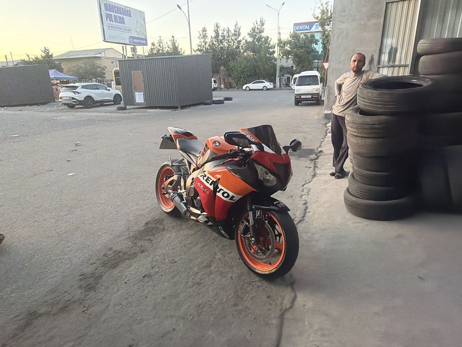Honda CBR1000rr