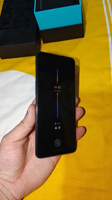 Телефон OnePlus Nord 2 5G