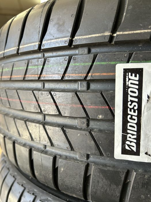 Гуми 215/45/17 Bridgistone Turanza T005 4 броя Нови