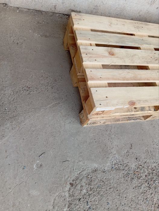 Евро паддон сотилади