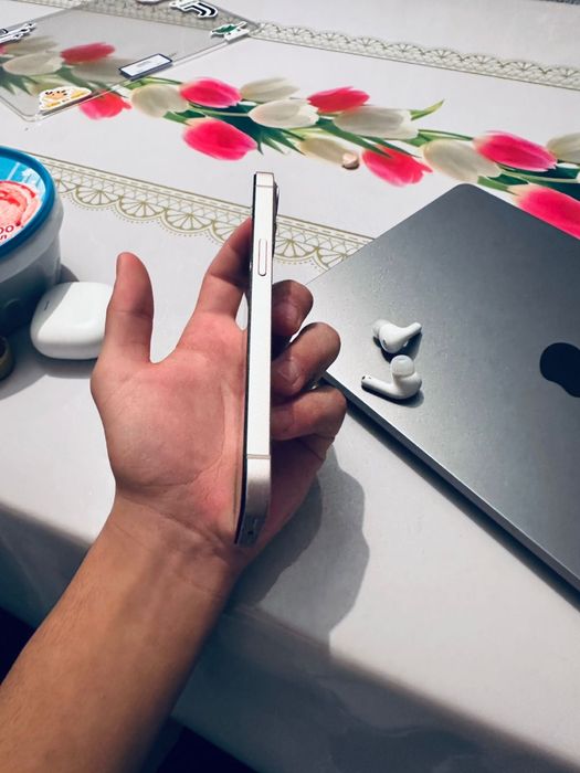 Айфон 13 продам в хорошем состоянии