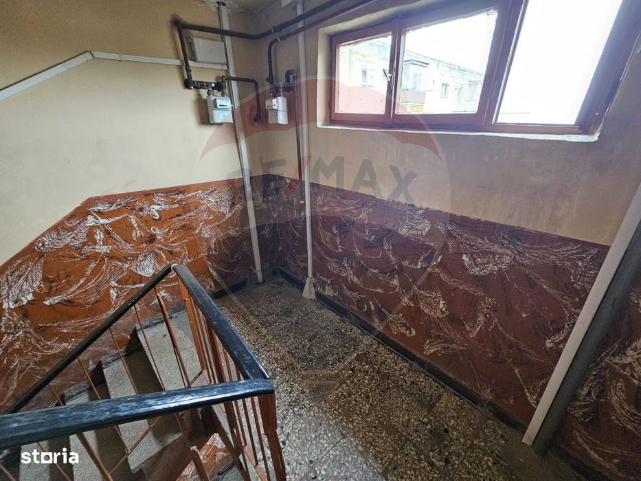 Apartament cu 3 camere de vânzare