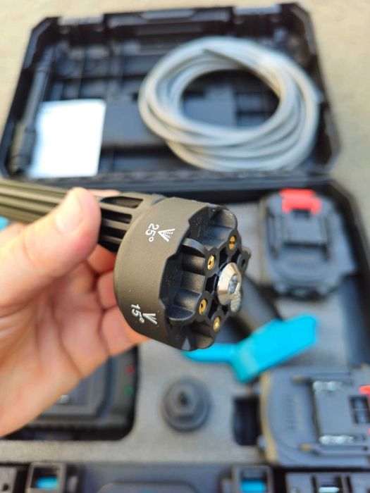 Акумулаторна водоструйка Toolsa