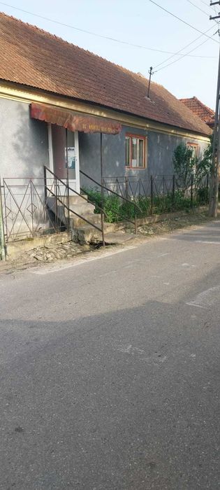 casa de vanzare la Pesteana, suprafata construita 190 mp,