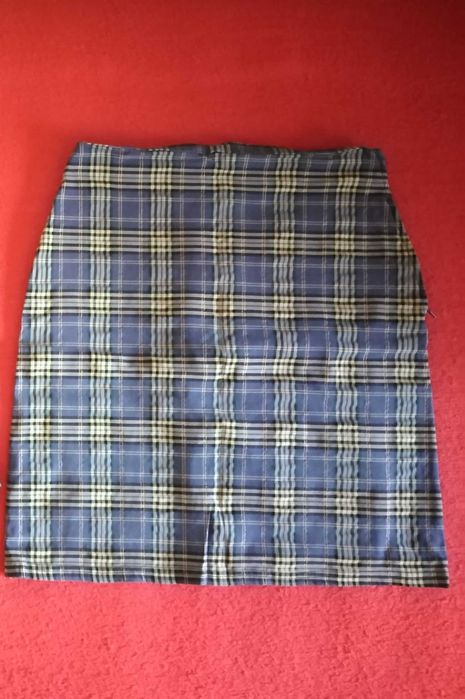 Поли различни материи и цветове размер М