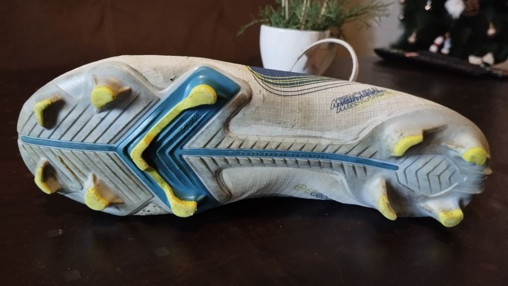 Футболни обувки Nike Mercurial Superfly 8 Academy