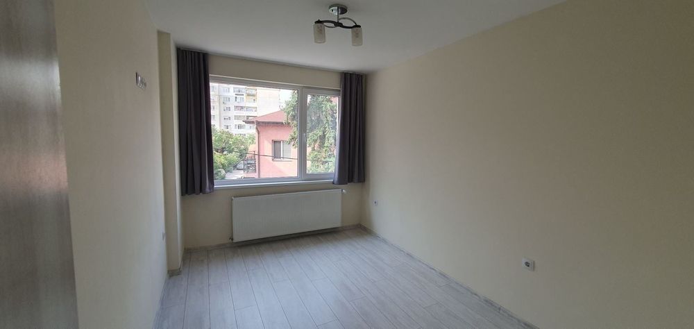 Дава се под наем Тристаен апартамент в София, Надежда 2 - 86 кв.м за 780 € - Снимка #8