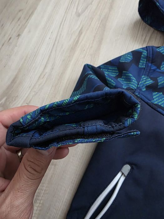 Geaca impermeabila 104