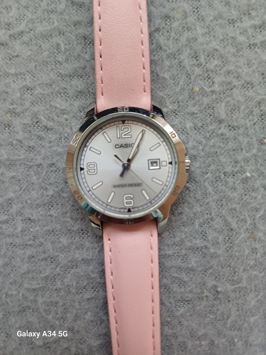 Дамски часовник Casio