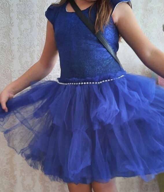 Продам платье нарядное