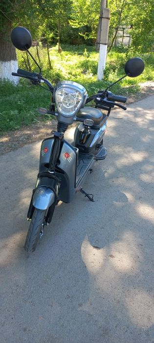 продам скутер ска 8