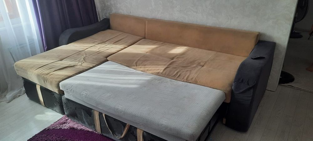 Диван домашний..