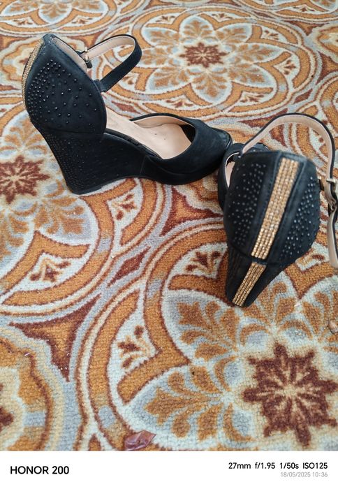 Туфли замш продам