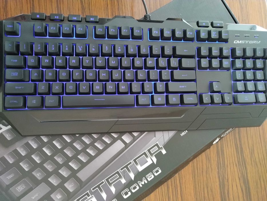 Комплект клавиатура и мишка Cooler Master Devastator