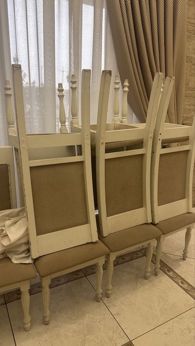 Стулья сатылады.