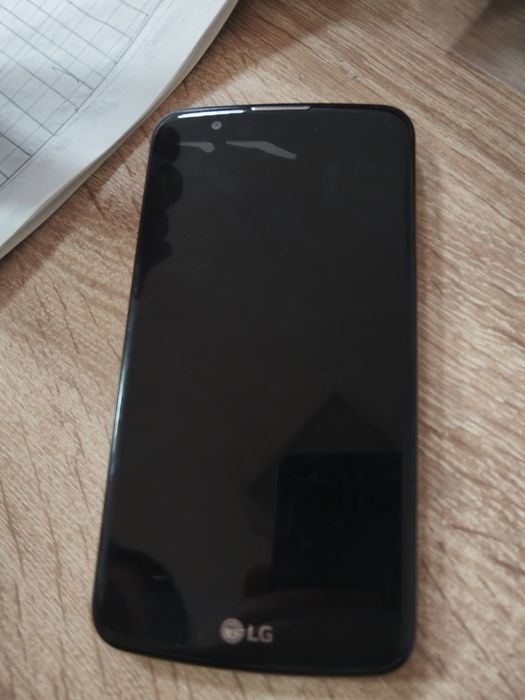 Телефон LG робочий