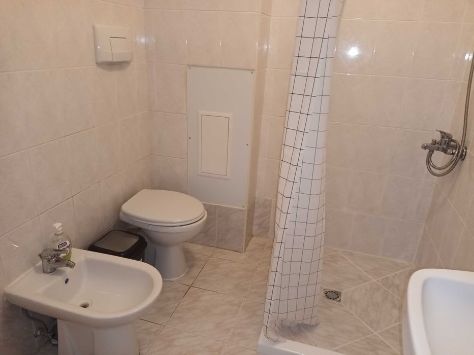 Дава се под наем Тристаен апартамент в Варна, Лятно кино Тракия - 90 кв.м за 510 € - Снимка #8