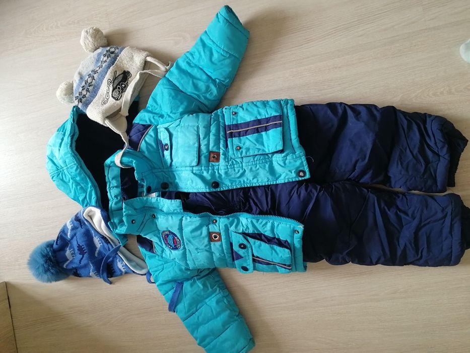 Продам детскую верхнюю одежду