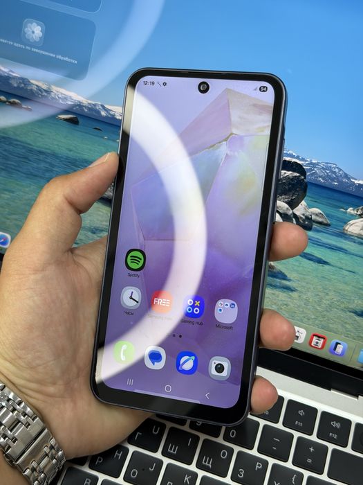 Телефон Samsung Galaxy A35